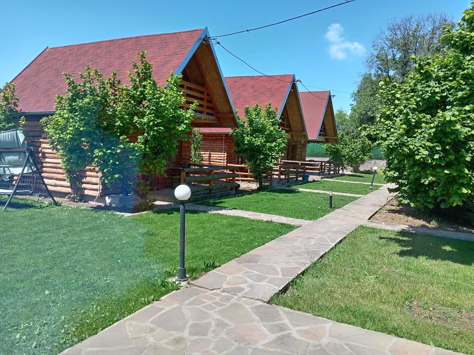 Vila Viktori ปิโรต์ ภายนอก รูปภาพ